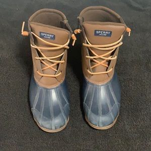 Sperry Saltwater Duck Boots - women’s size 10, brown and dark blue